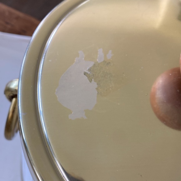 Vintage Kraftware White Leatherette Insulated Ice Bucket with Gold Ring Handles - Picture 7 of 14